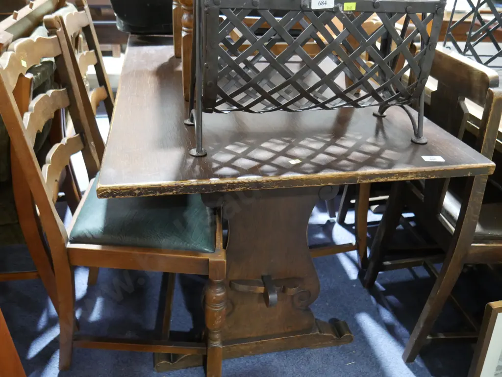 Oak dining table and 4 chairs Image 1++