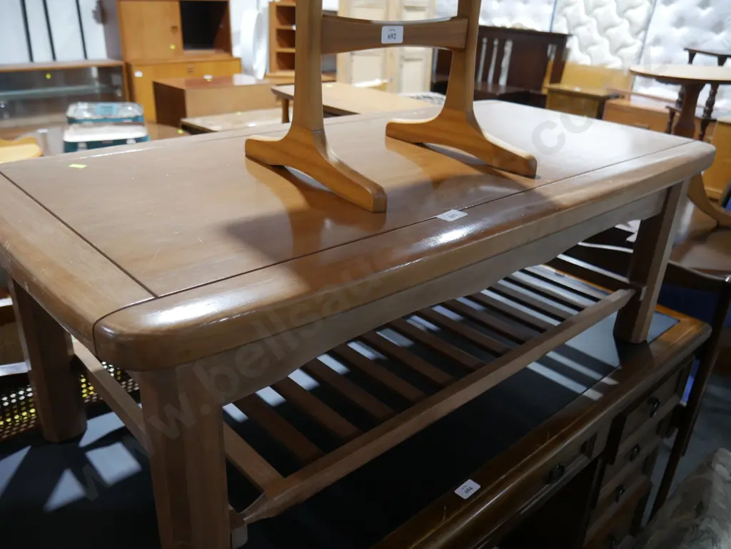 Coffee table Image 1++