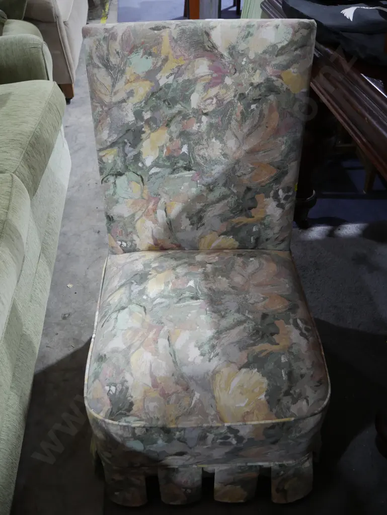 Occasional chair Image 1++