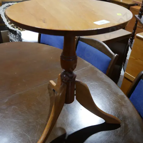 Wine table