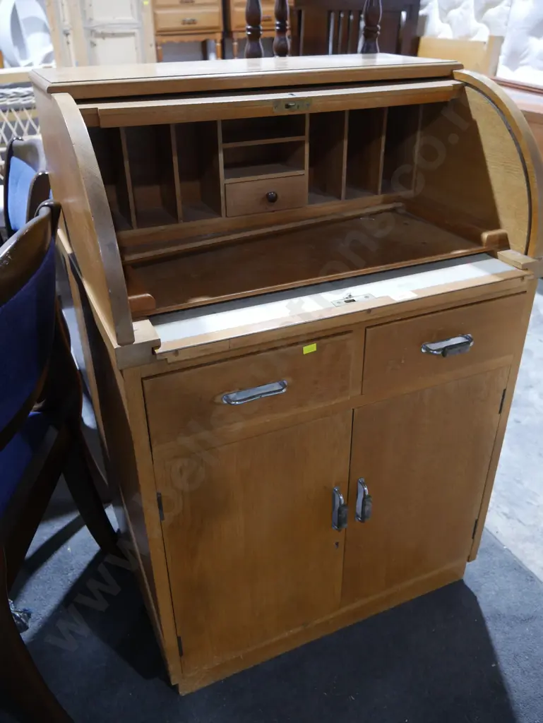 Small rolled top desk Image 1++