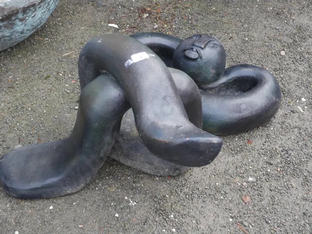 Garden ornament Image 1++