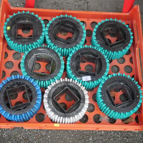 Round brushes