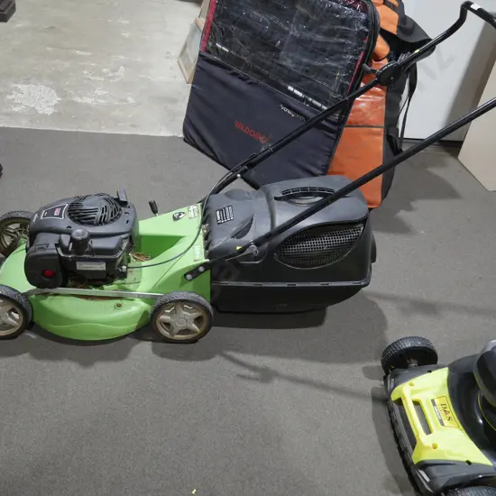 Lawn master motor mower