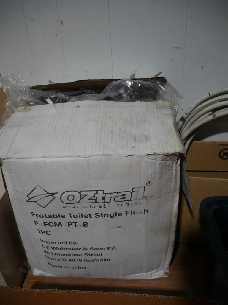 OZtrail portable toilet Image 1++