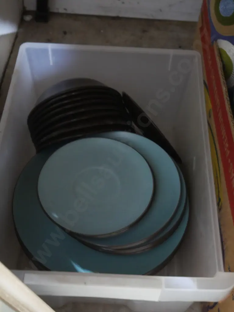 5 boxes of cushions, Mikasa dinnerware, kitchenware etc Image 1++