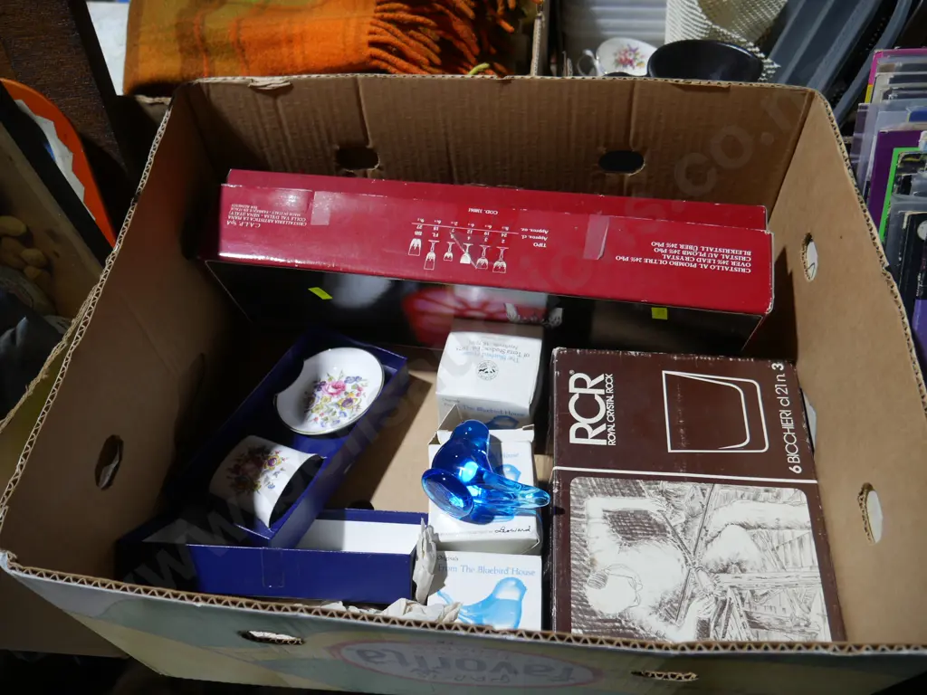 Crystalware sets, glass birds etc Image 1++