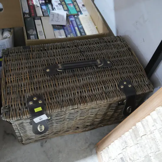 Picnic basket set