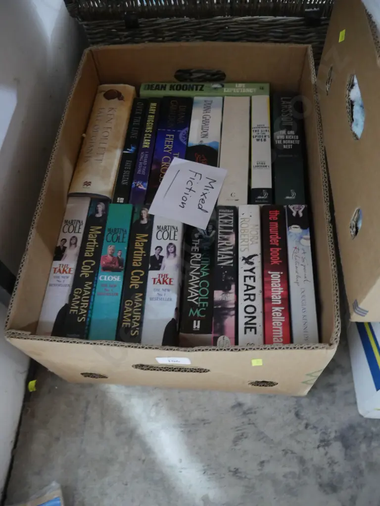 Fiction books Image 1++