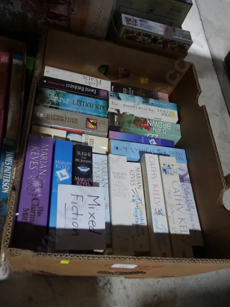 Mixed fiction books Image 1++