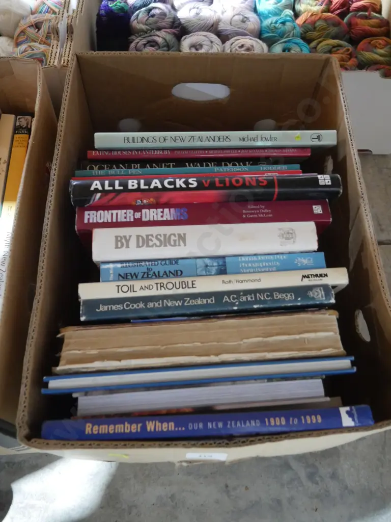 New Zealand books Image 1++
