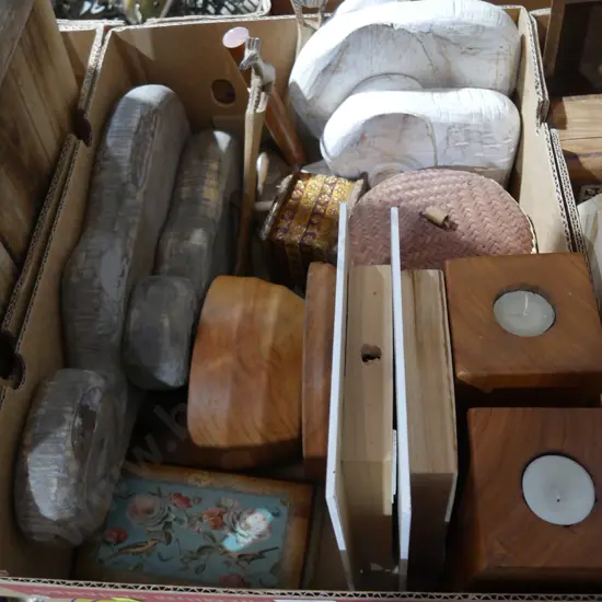 Wooden elephants etc
