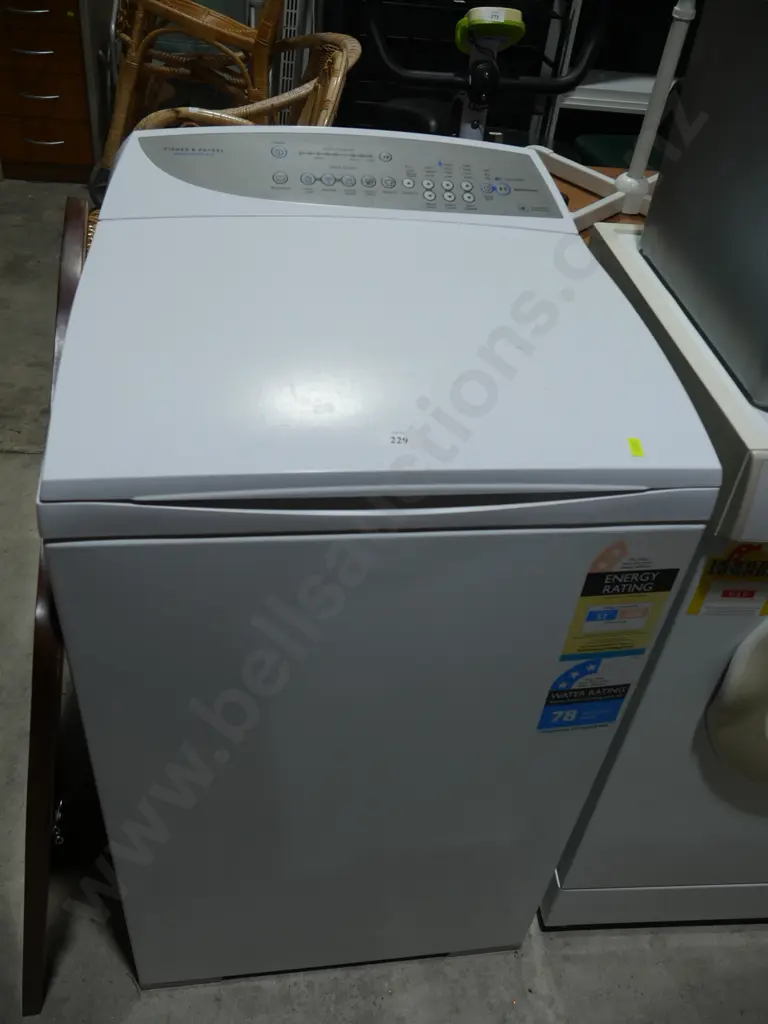 Fisher & Paykel washing machine Image 1++