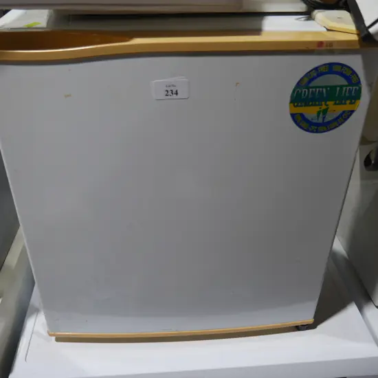 Bar fridge