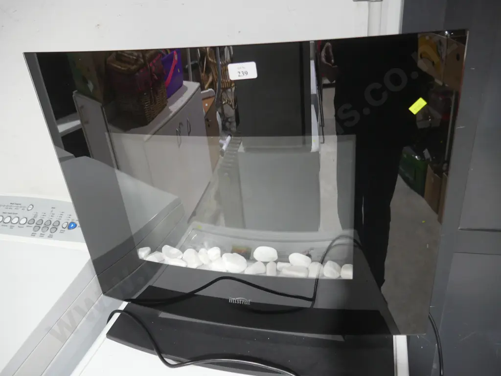Mistral flame effect heater Image 1++
