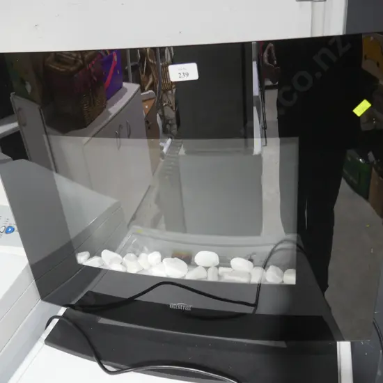 Mistral flame effect heater
