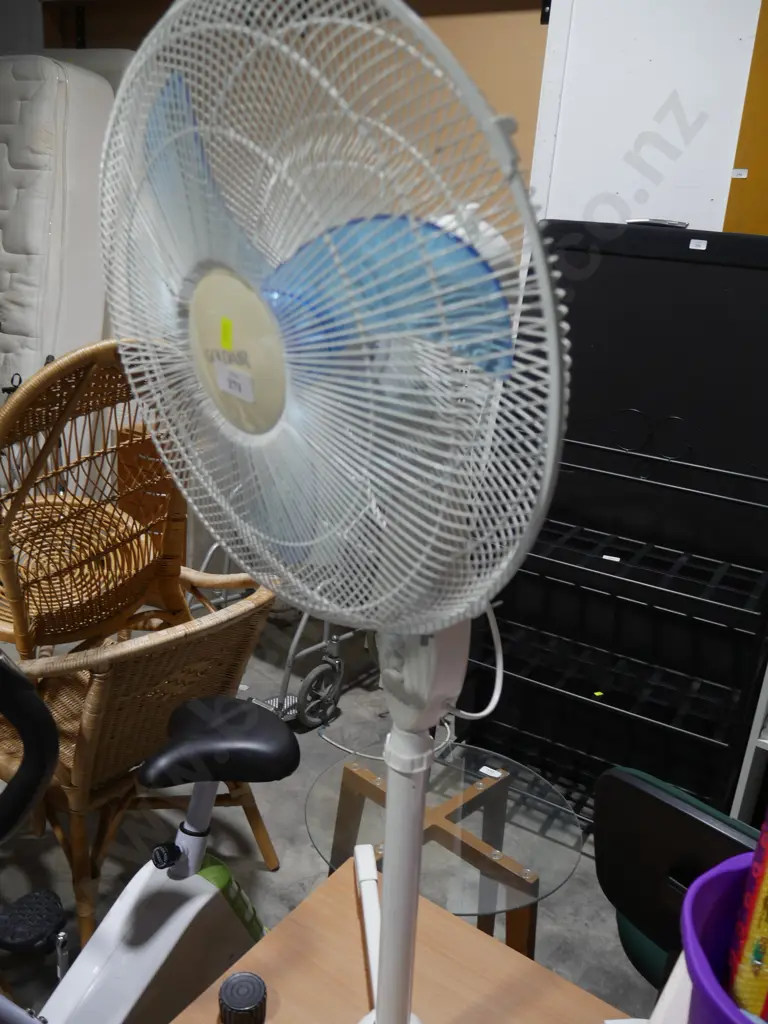 Goldair fan Image 1++