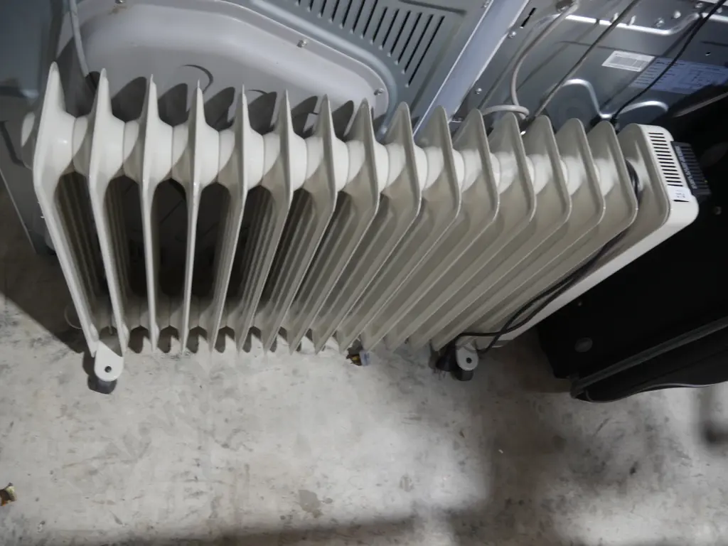 Delonghi oil heater Image 1++
