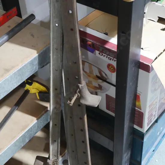 3 sash clamps