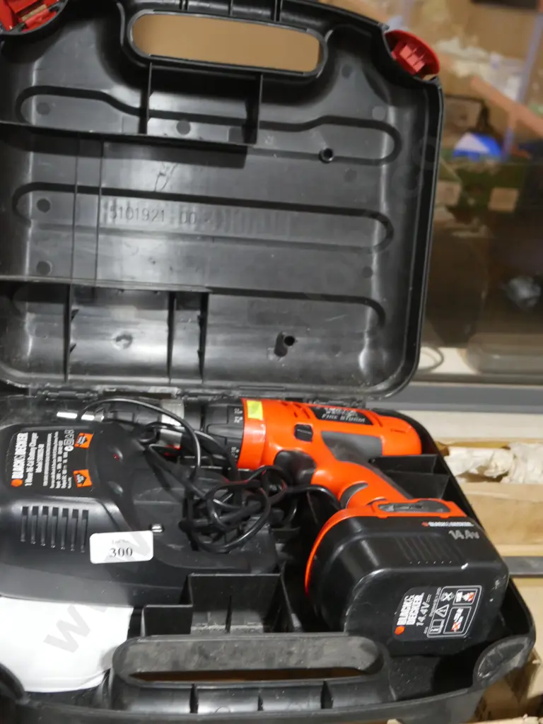 Black and Decker drill Image 1++