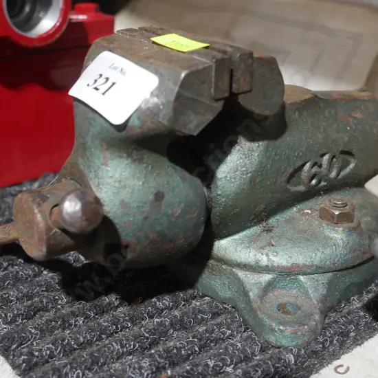 Small vice