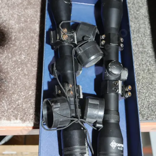 Two gun scopes