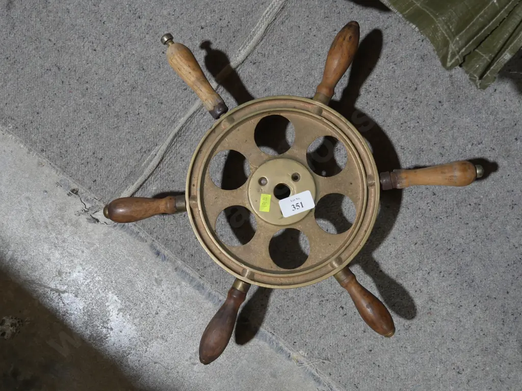 Ships wheel Image 1++
