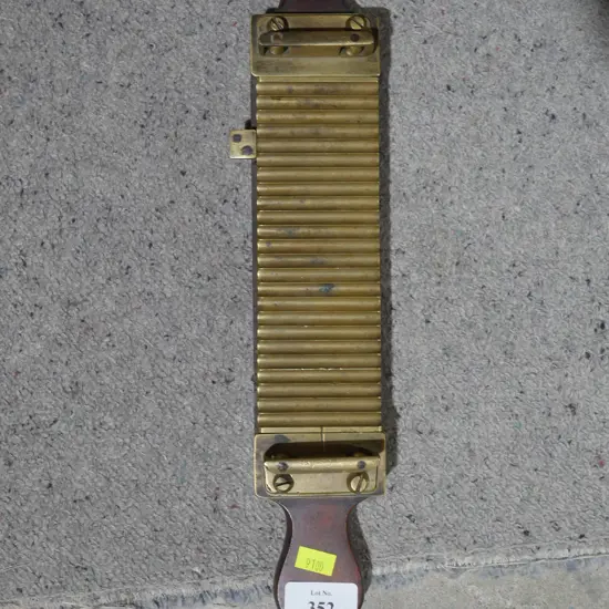 Pill roller