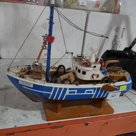 Model boat