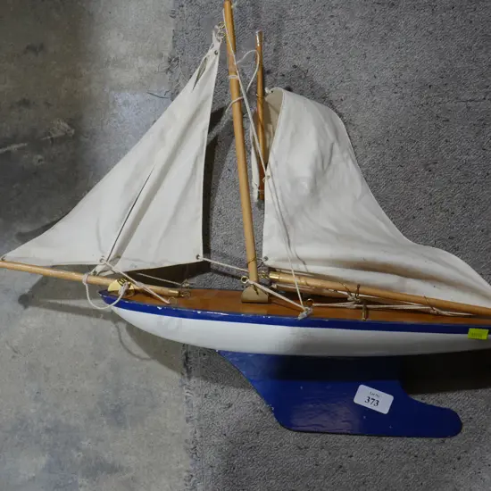 Model sailboat