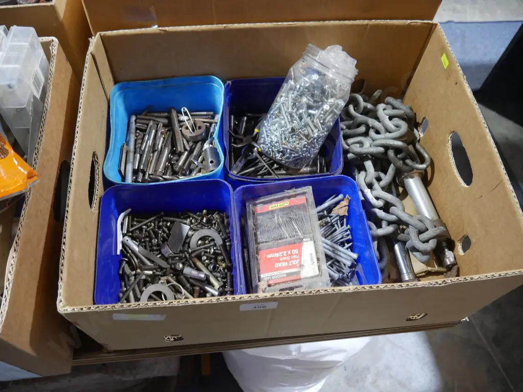Screws, nails, chain etc Image 1++