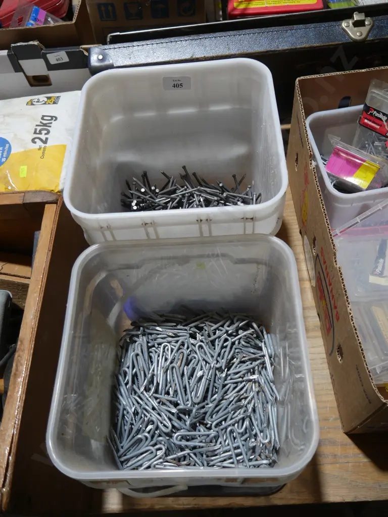 Staples and nails Image 1++