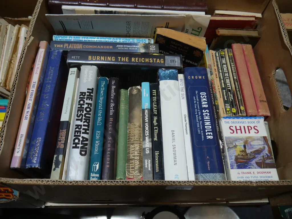 Books Image 1++