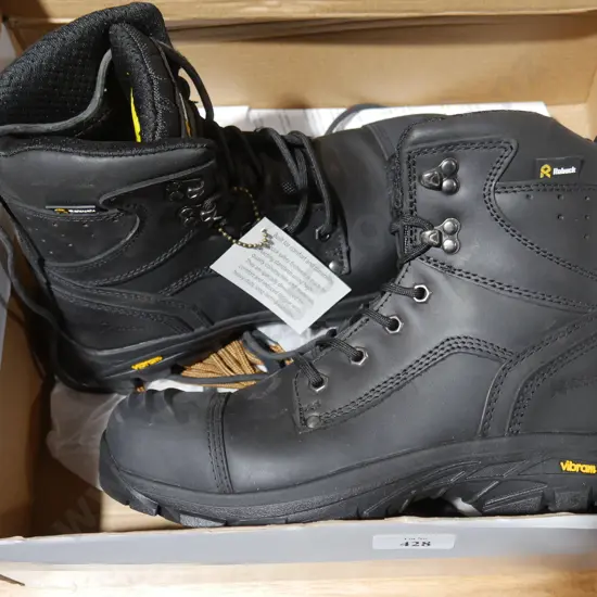 Robuck steel cap work boots size 7