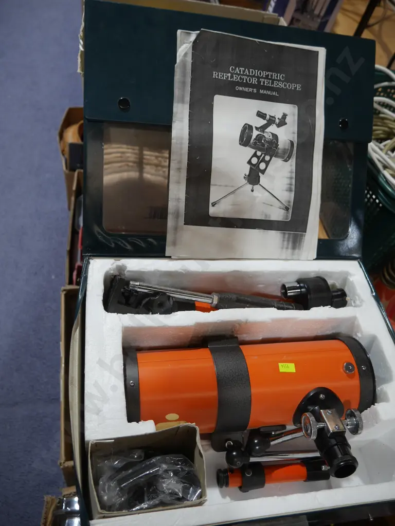 Reflector telescope Image 1++