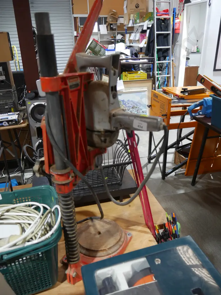 Drill press Image 1++
