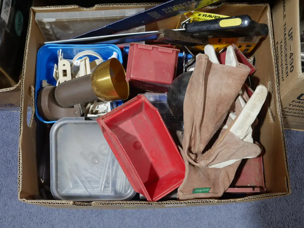 Assorted workshop items Image 1++