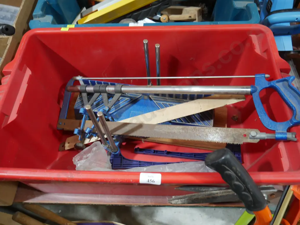Mitre saw Image 1++