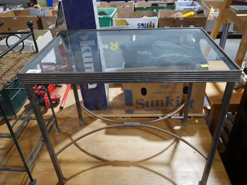 Glass top wroght iron base side table Image 1++