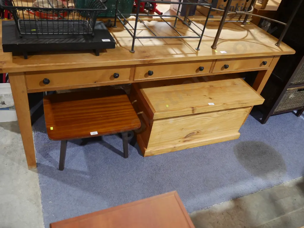3 drawer hall table Image 1++