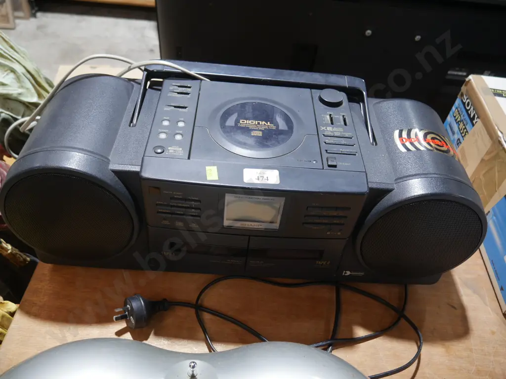 Sharp stereo cassette recorder Image 1++
