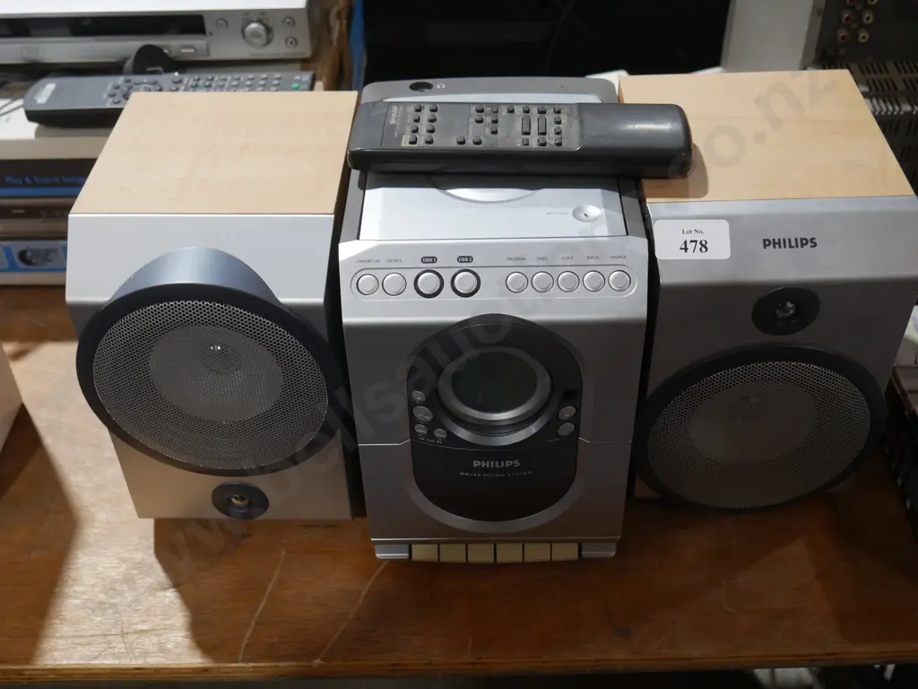 Philips micro Hi-Fi system Image 1++