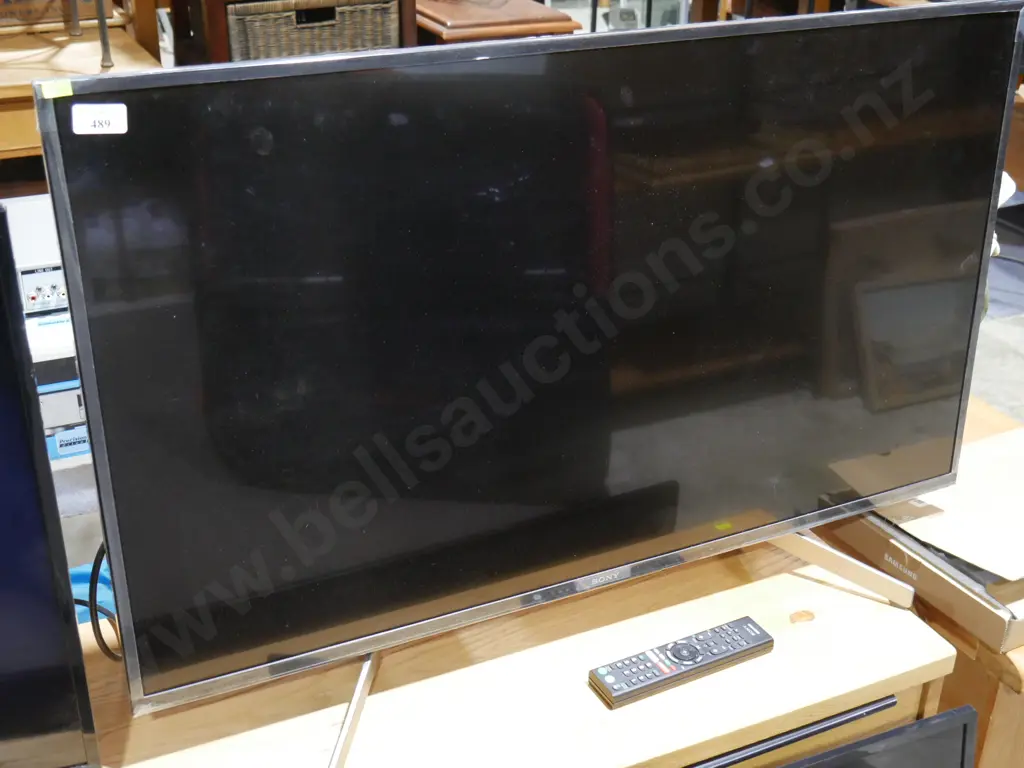 Sony 43-in Smart TV Image 1++