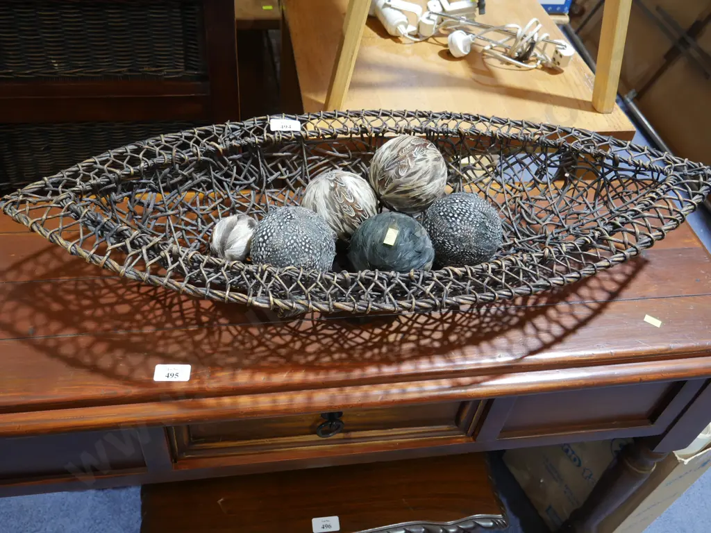 Basket and feather balls Image 1++