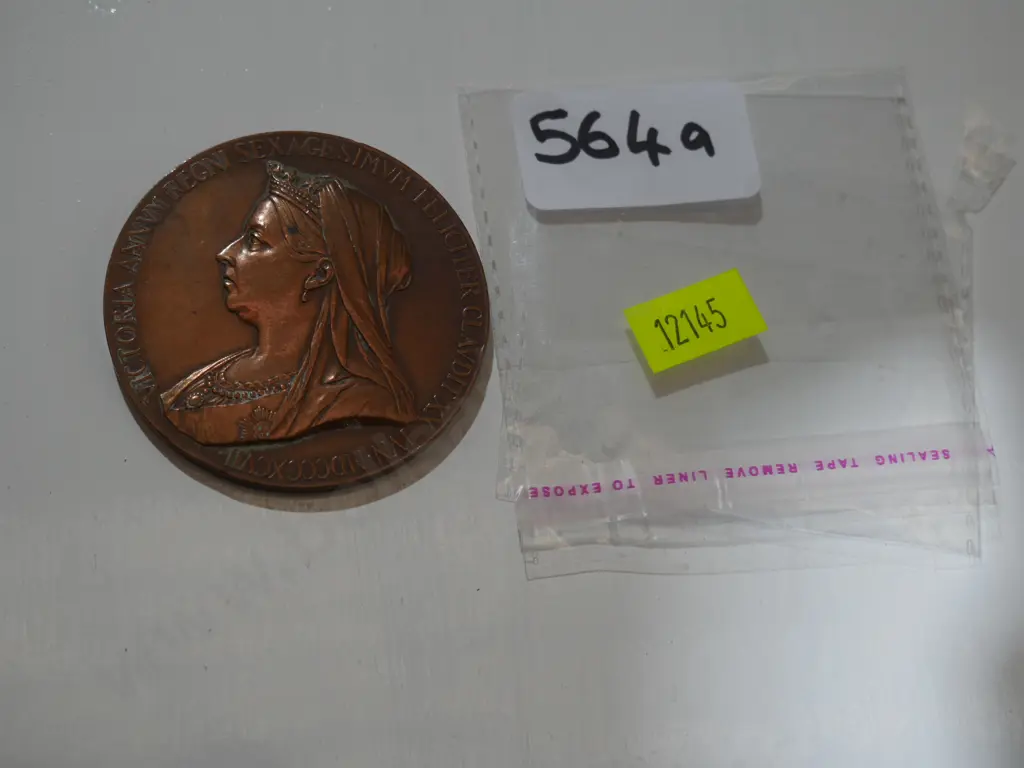 Queen Victoria diamond Jubilee medal 1897 Image 1++