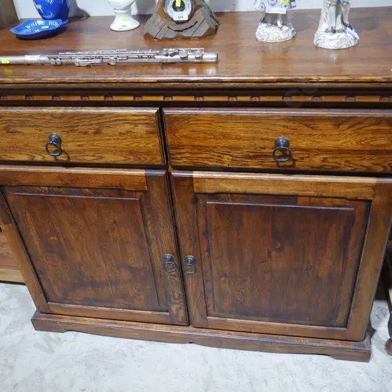 Sideboard