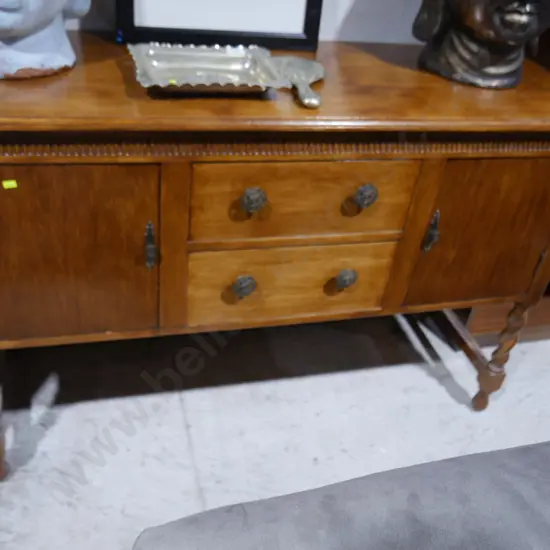 Sideboard
