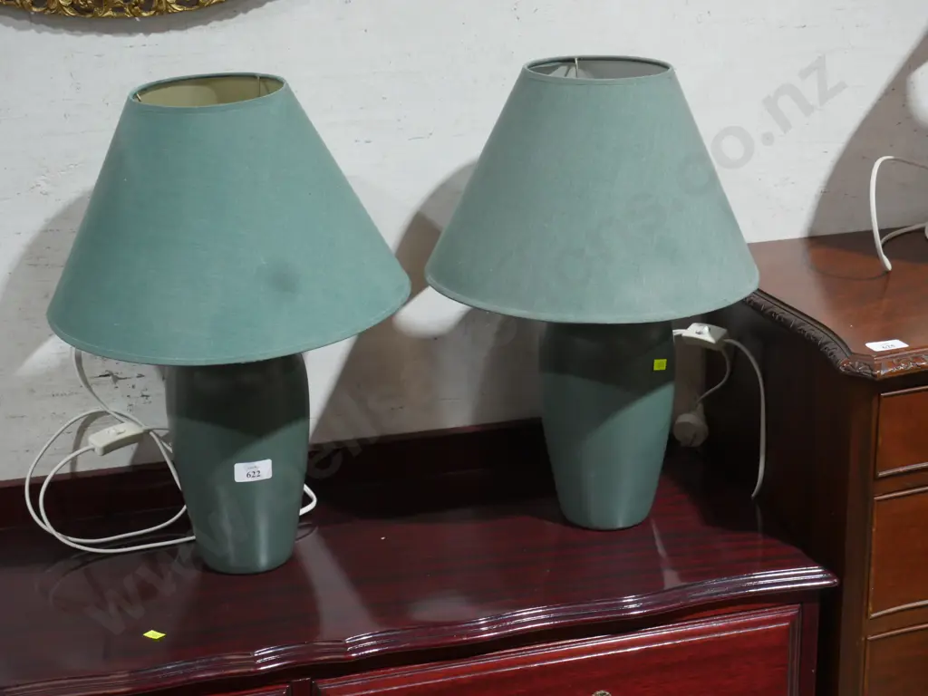 Pair of lamps Image 1++