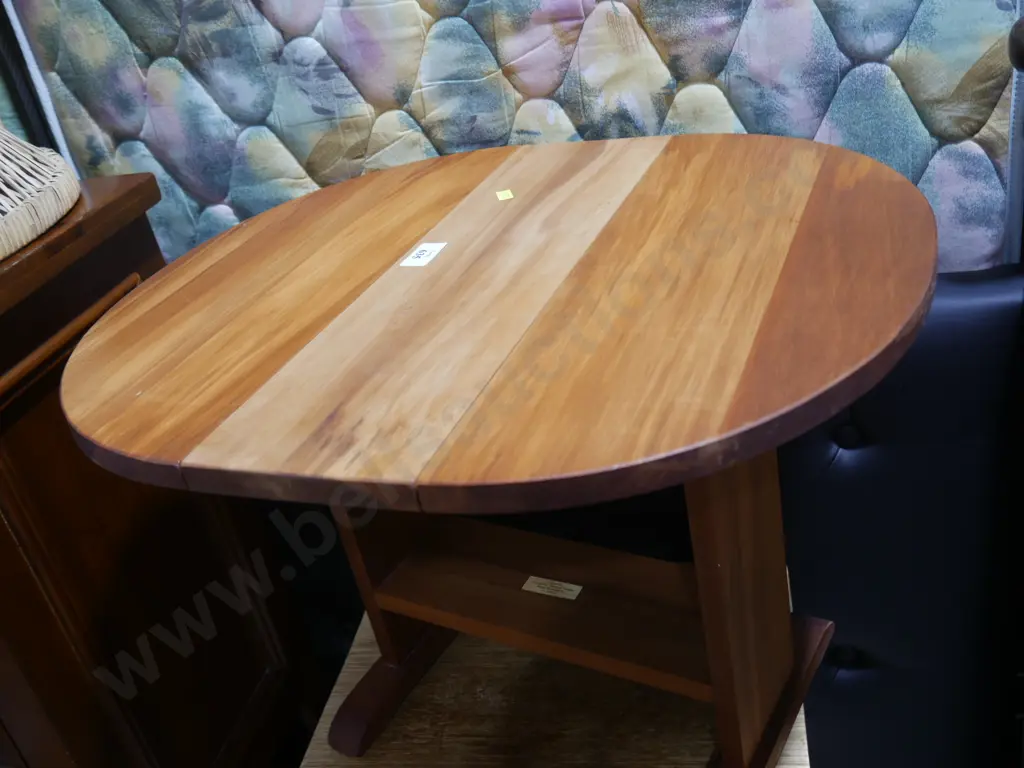 Dropside occasional table Image 1++
