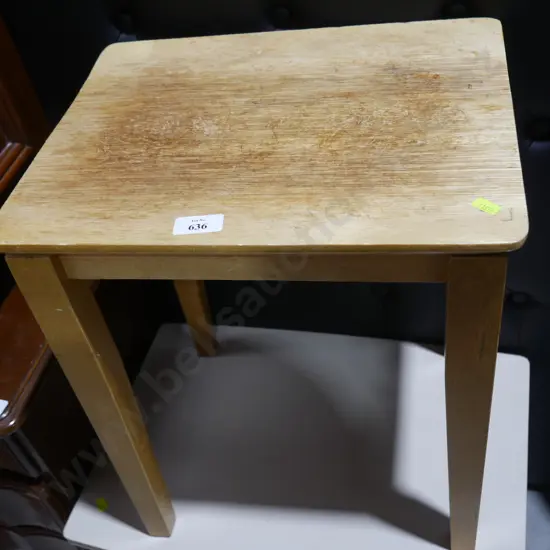 Occasional table